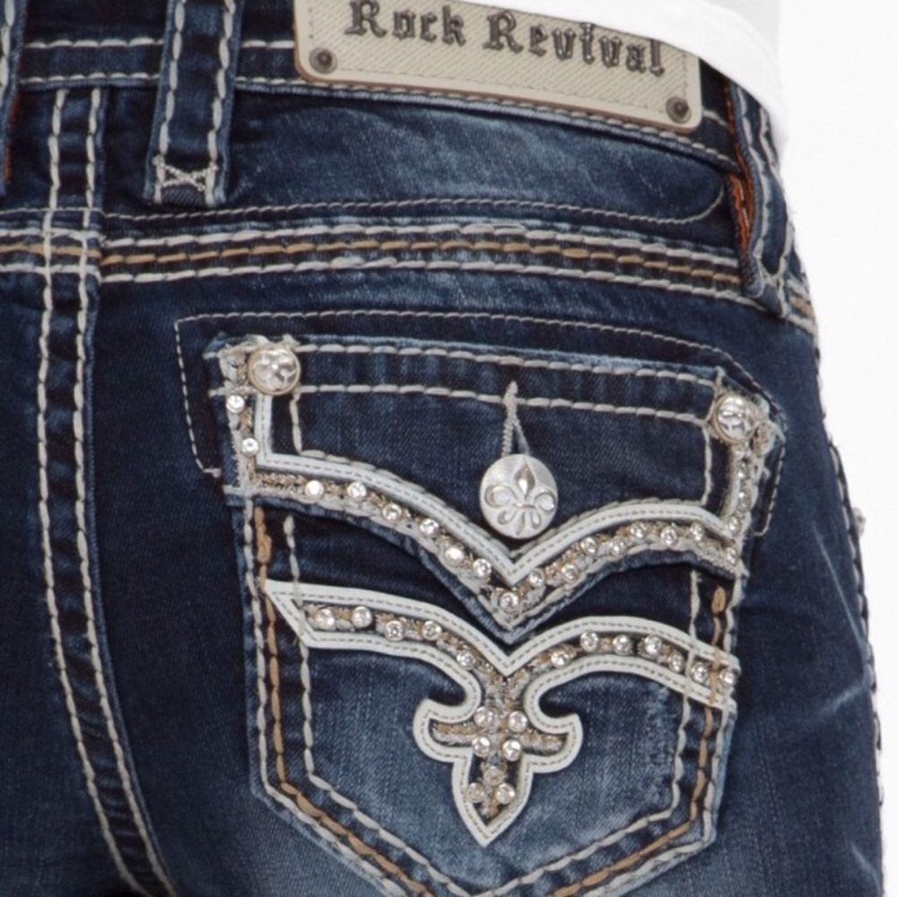 Rock Revival Crop 26